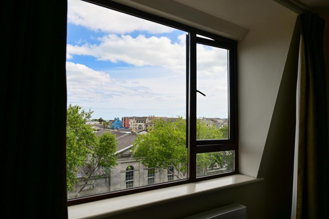 Lawlors Hotel Dungarvan  Exteriör bild